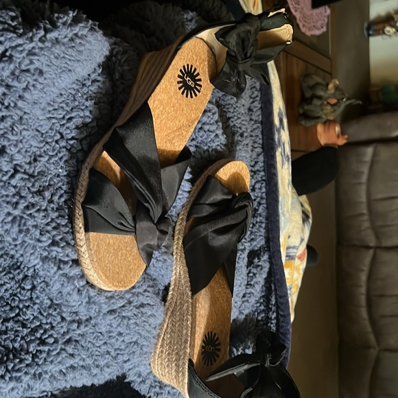 Like new black and tan Ugg Starla wedge heels. - Picture 4 of 7